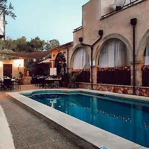 villa-lorenzo-cala-figuera.balearic-islands.net/